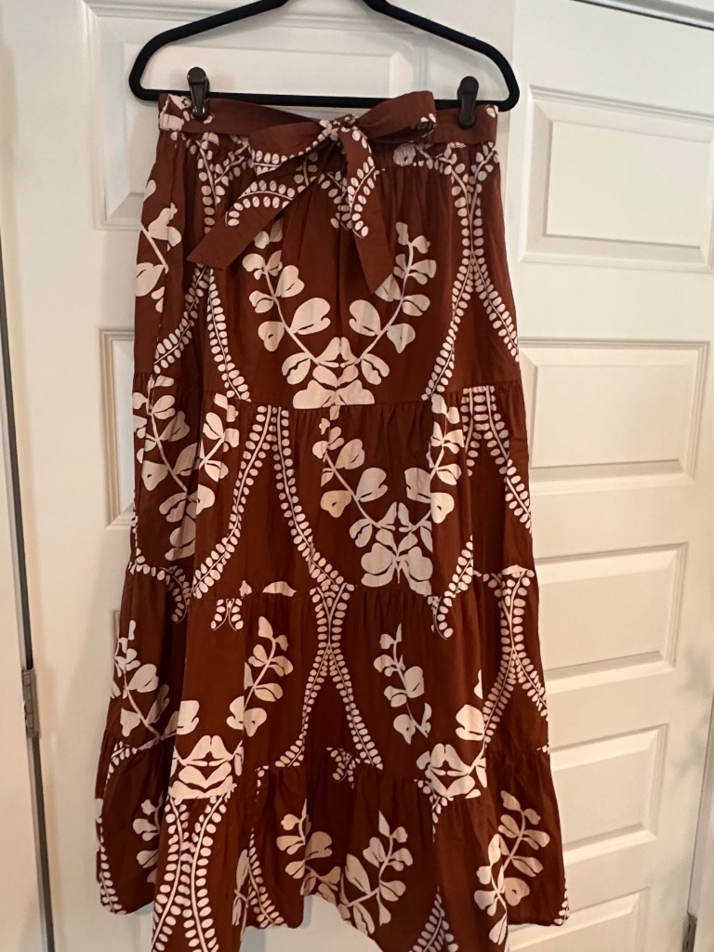 Beyond by Vera tiered folk print maxi skirt